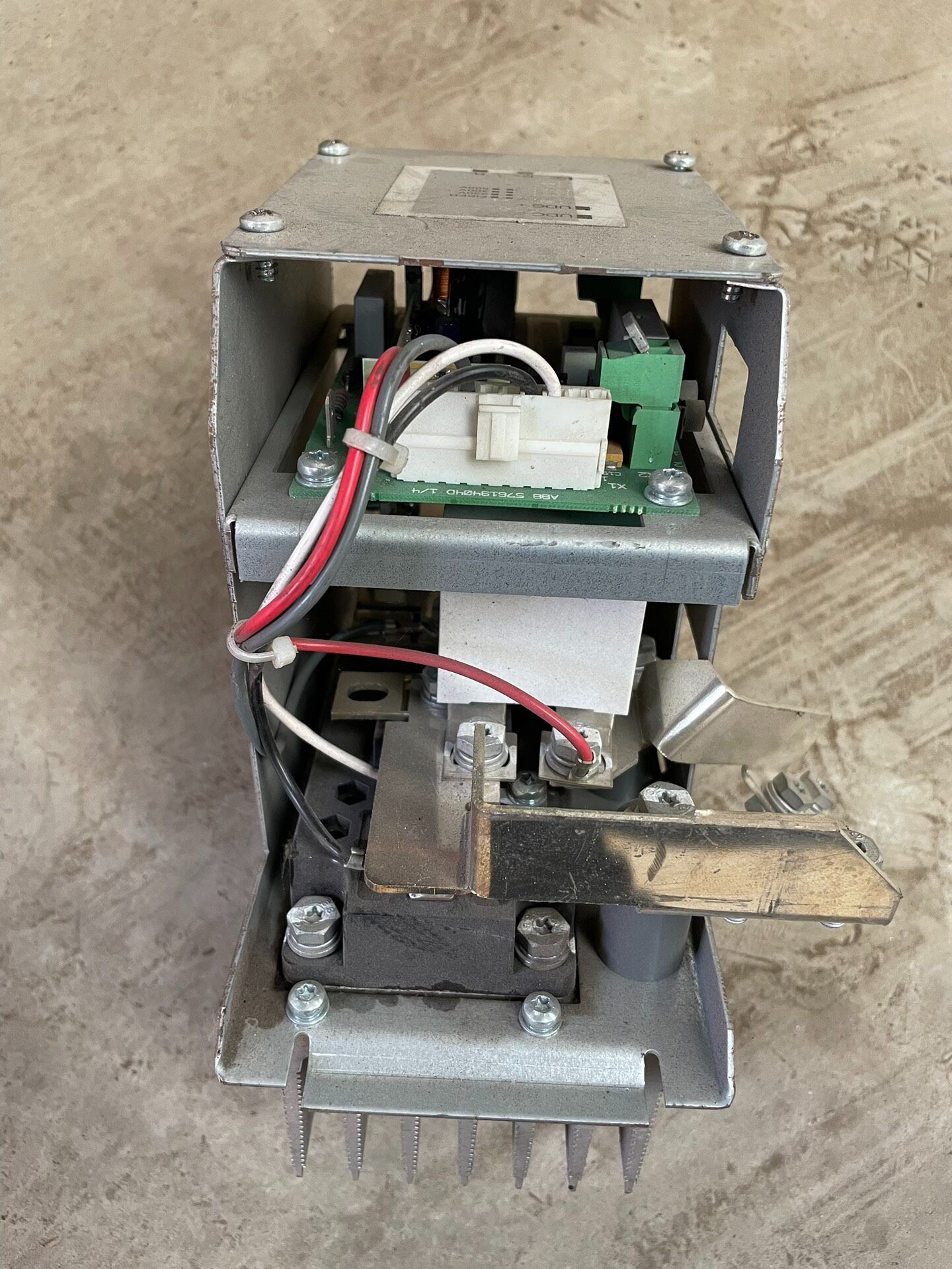 Moduł hamulcowy NBRA-657C do p – Vfd With Brake Resistor recenzja i cena